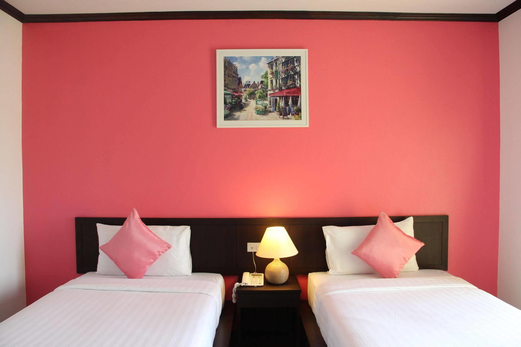 Sri Boutique Hotel Patong Zewnętrze zdjęcie