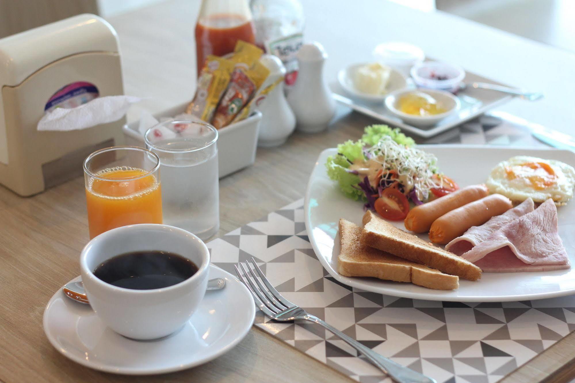 Sri Boutique Hotel Patong Zewnętrze zdjęcie